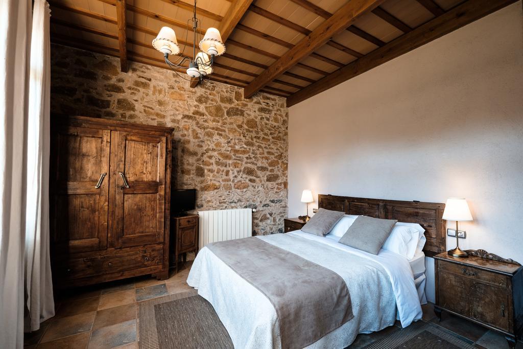 Can Barnosell - Els Masos D'En Coll Llaviá Buitenkant foto
